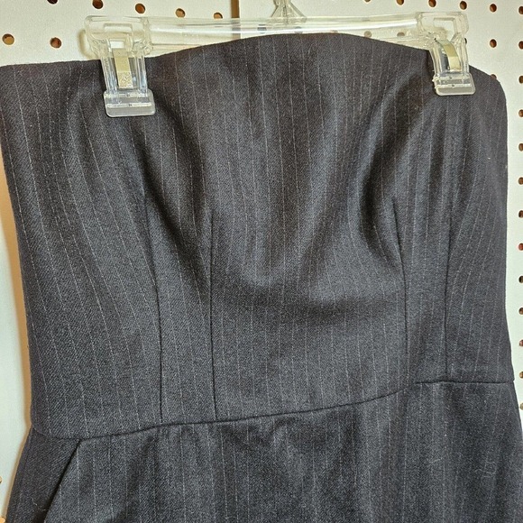 Club Monaco Wool Blend Navy Pin Stripe Strapless Bubble Mini Dress Sz 4 PERFECT - Picture 3 of 11